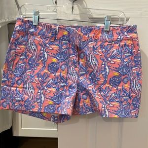 vineyard vines shorts!